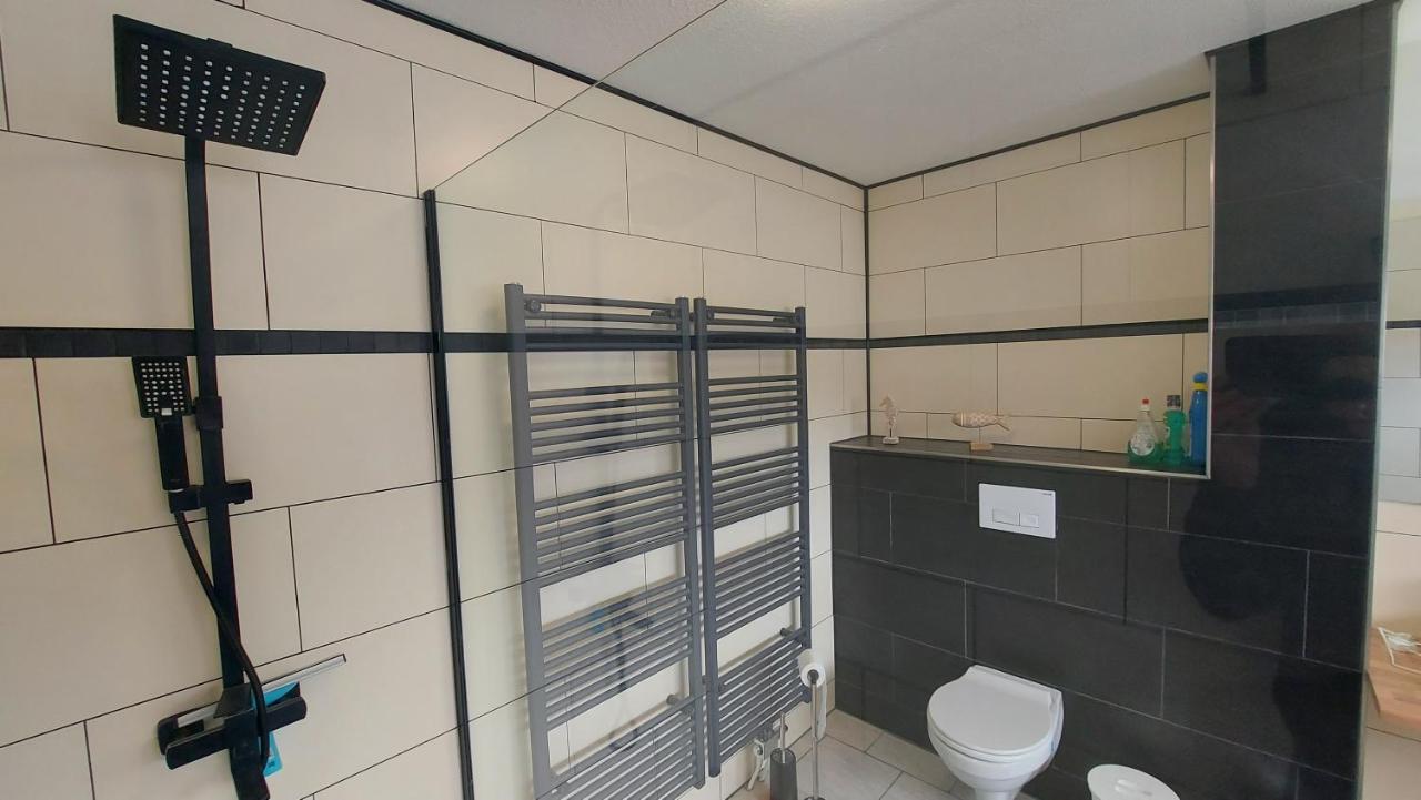 Ferienhaus Am Oland Busum Bagian luar foto